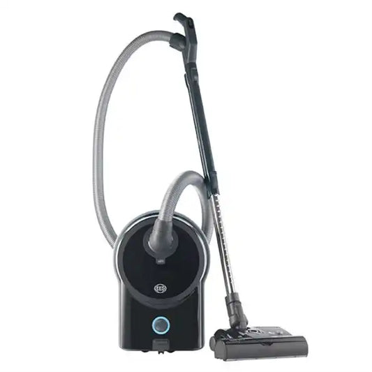 SEBO Airbelt D4 Premium canister vacuum in black onyx